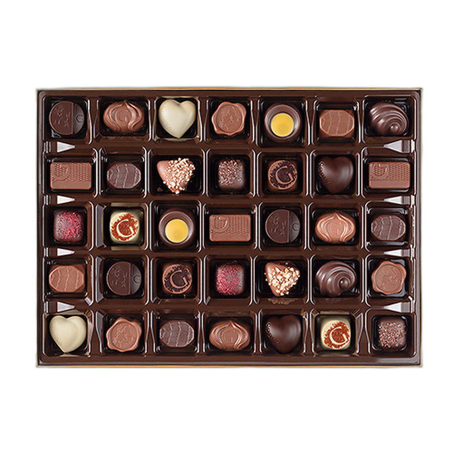 Шоколадные конфеты Godiva New Gold Collection: Gold Rigid Box 35шт GODIVA