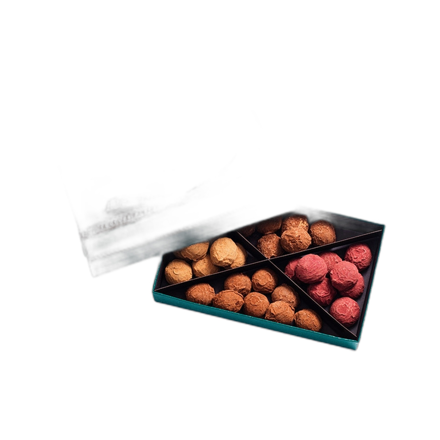 Шоколадные конфеты трюфели Plain Cassis Caramel Truffles 34шт LA MAISON, 245гр